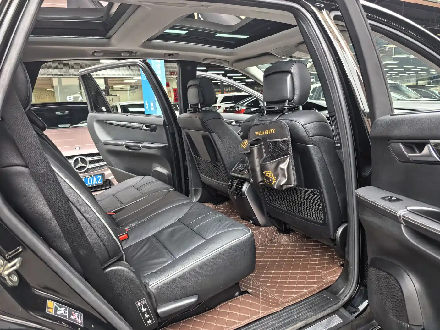 Mercedes-Benz R-Class 2017 R 320 4MATIC Business Collector's Edition фото 8