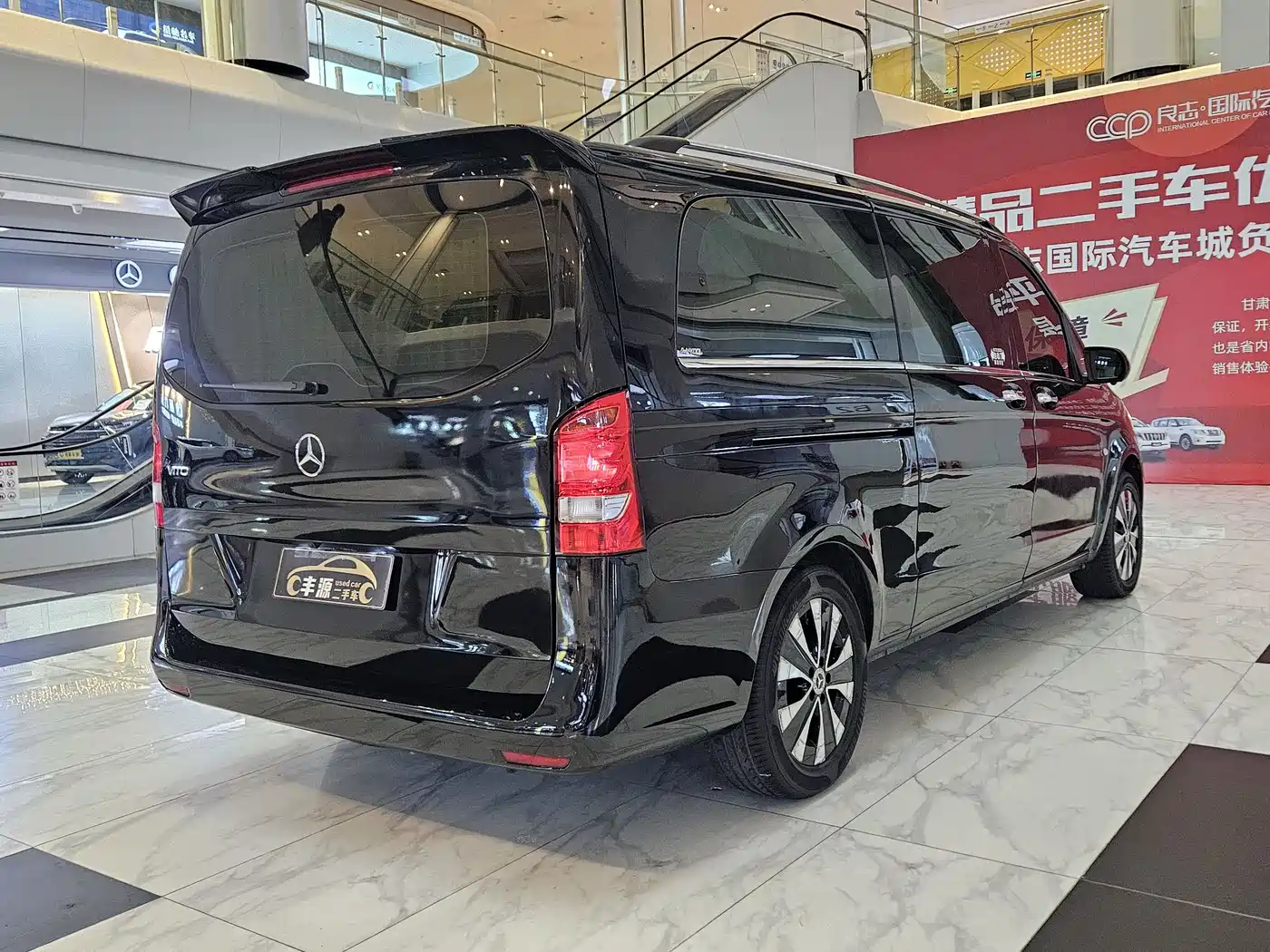 Mercedes-Benz Vito 2021 2.0T Elite 7-Seater фото 27