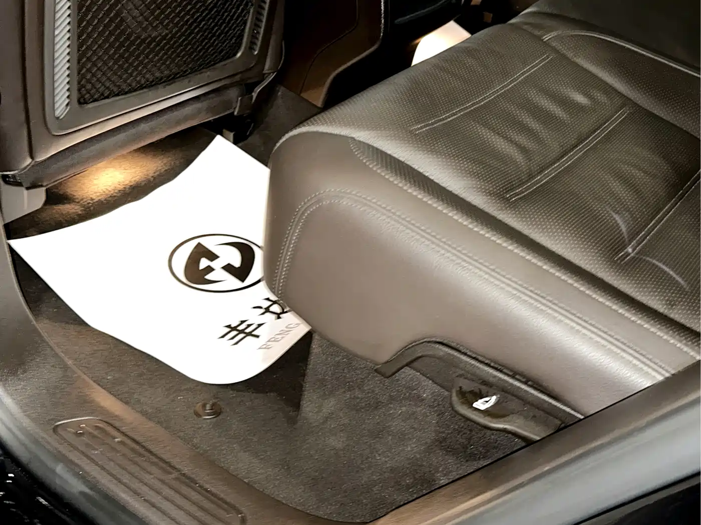 Volkswagen Touareg 2011 3.0TSI Premium фото 8