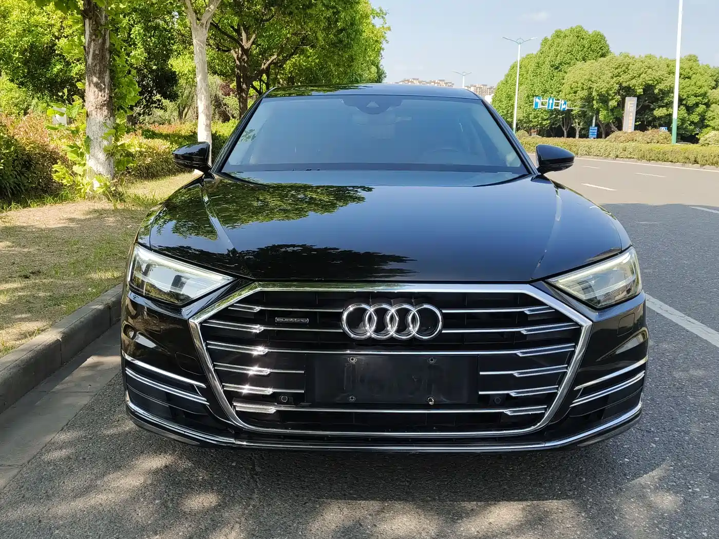 Audi A8 2019 Plus A8L 50 TFSI quattro Comfort фото 2