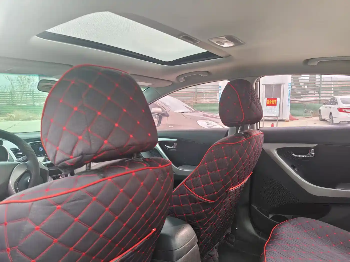 Hyundai Langdong 2013 1.6L Automatic Leading фото 9