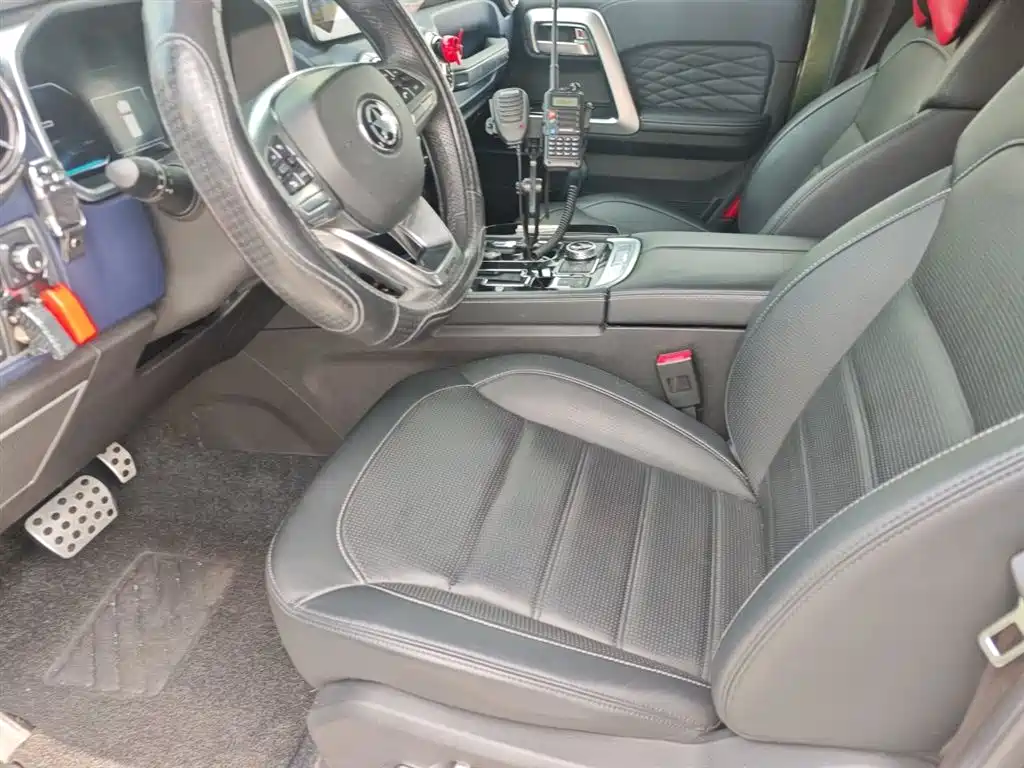 BAIC ORV Beijing Offroad BJ40 2018 PLUS 2.3T Automatic AWD Flagship China V фото 8