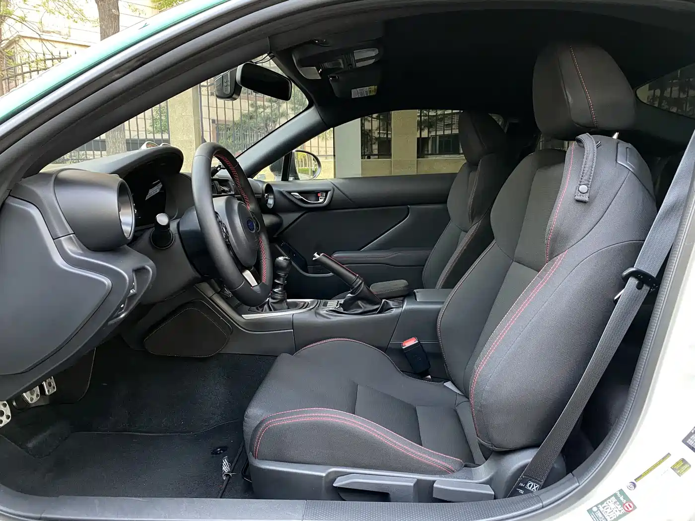 Subaru BRZ 2023 2.4L Manual 10th Anniversary Edition фото 14