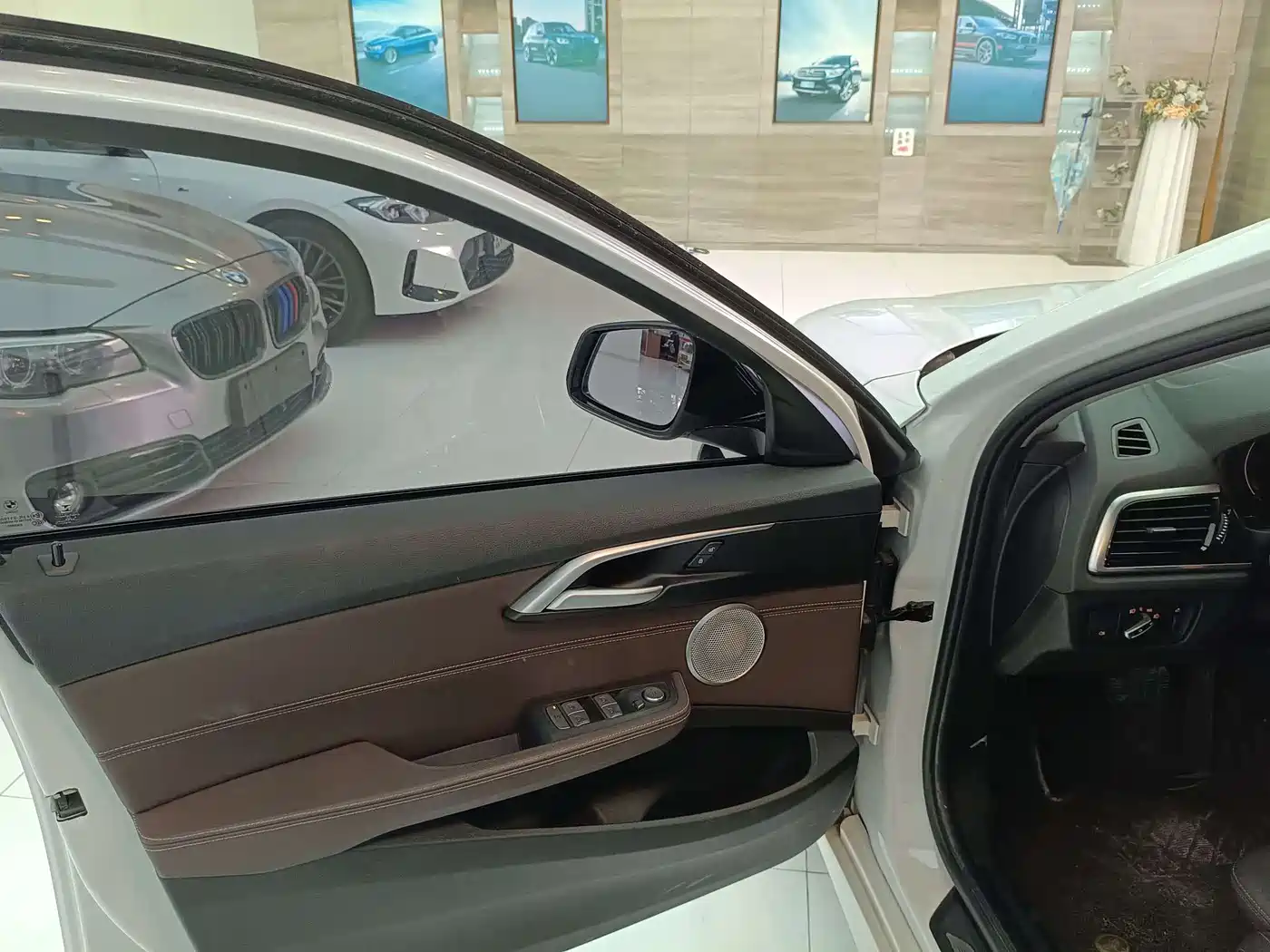BMW 1 Series 2021 Facelift 120i M Sport Shadow Edition фото 9