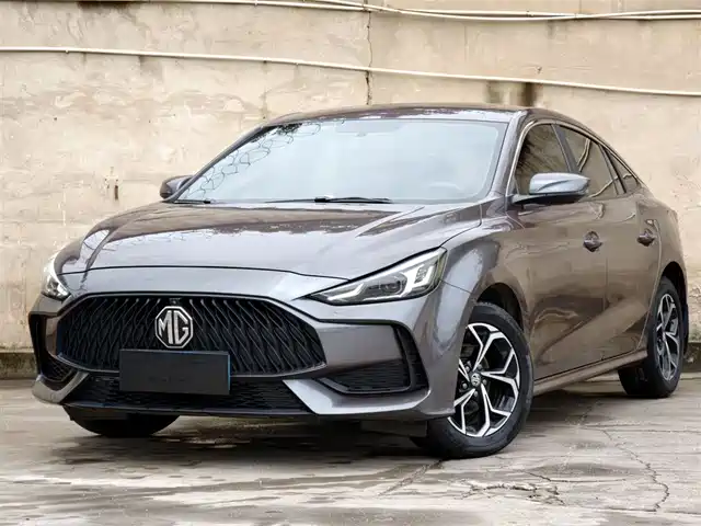 MG 5 180DVVT CVT, Молодёжный Люкс