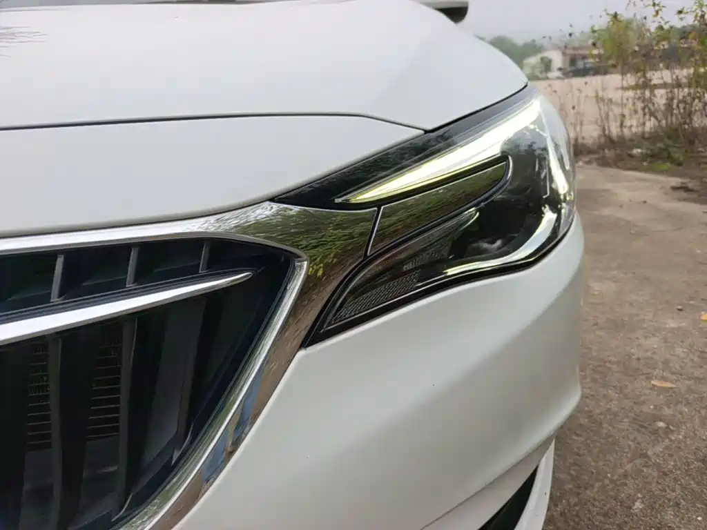 Фото 24 - Buick Excelle