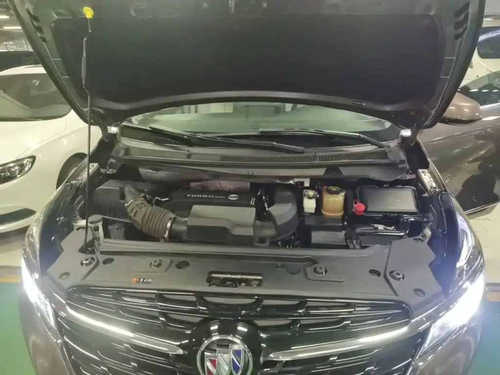 Фото 20 - Buick GL8