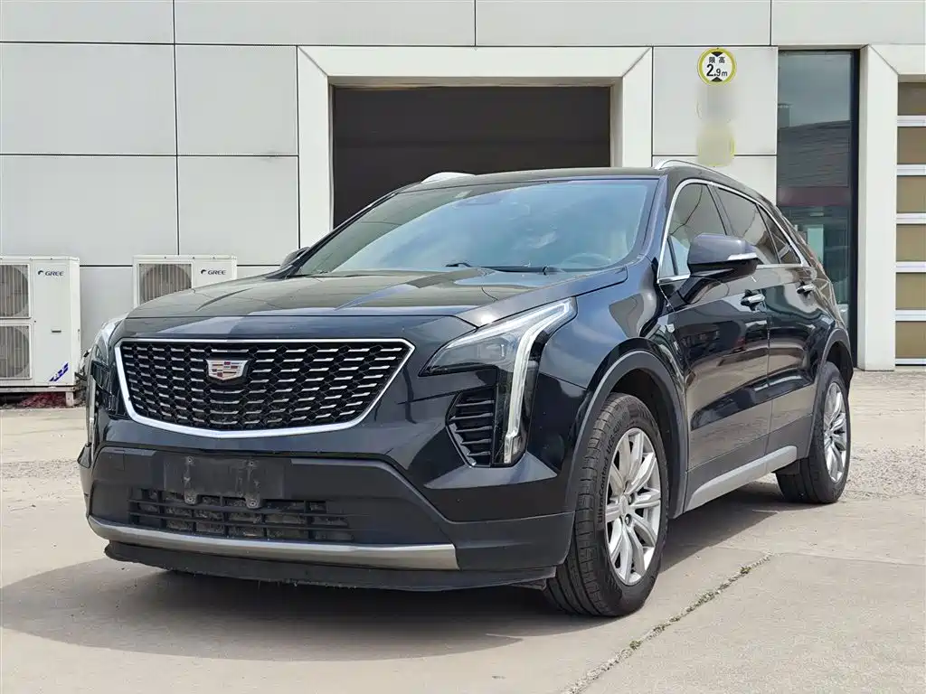Cadillac XT4 2022 28T FWD Luxury
