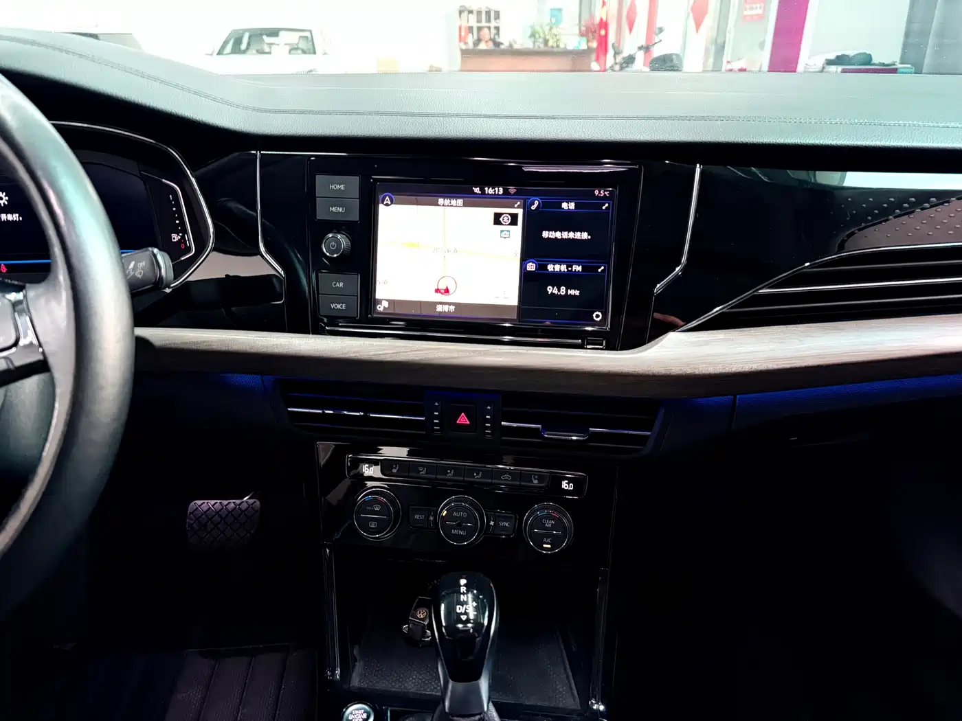 Volkswagen Passat 2020 330TSI Luxury Edition China VI фото 15