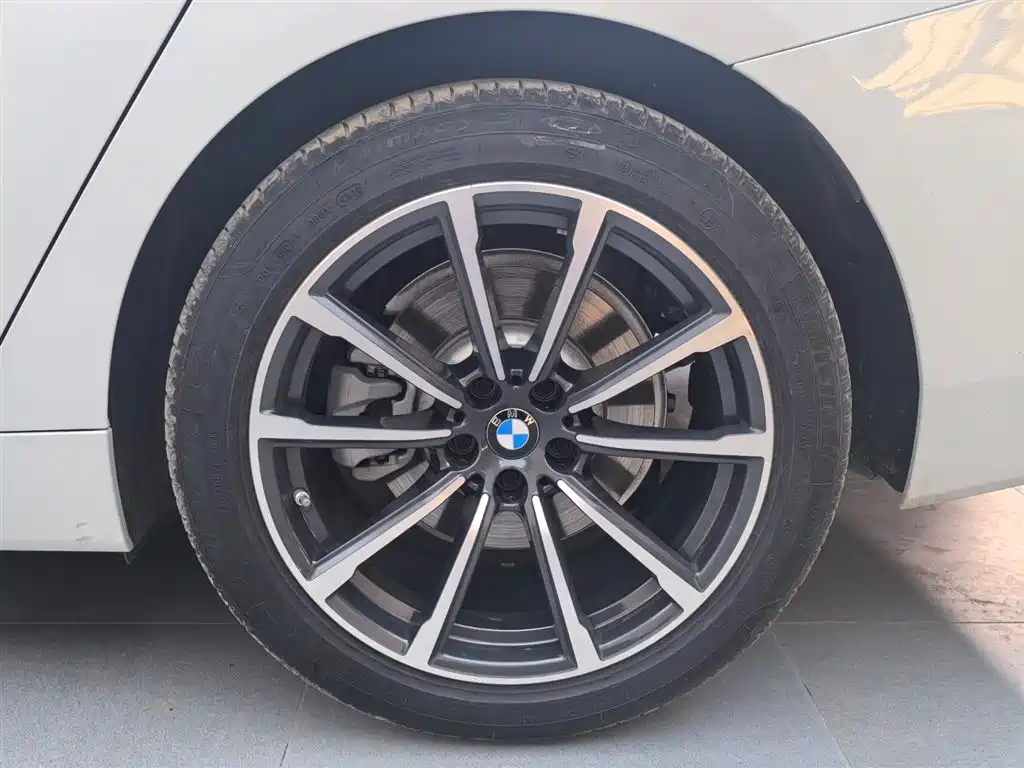 BMW 6 Series GT 2022 Model 630i Luxury Design Package фото 18