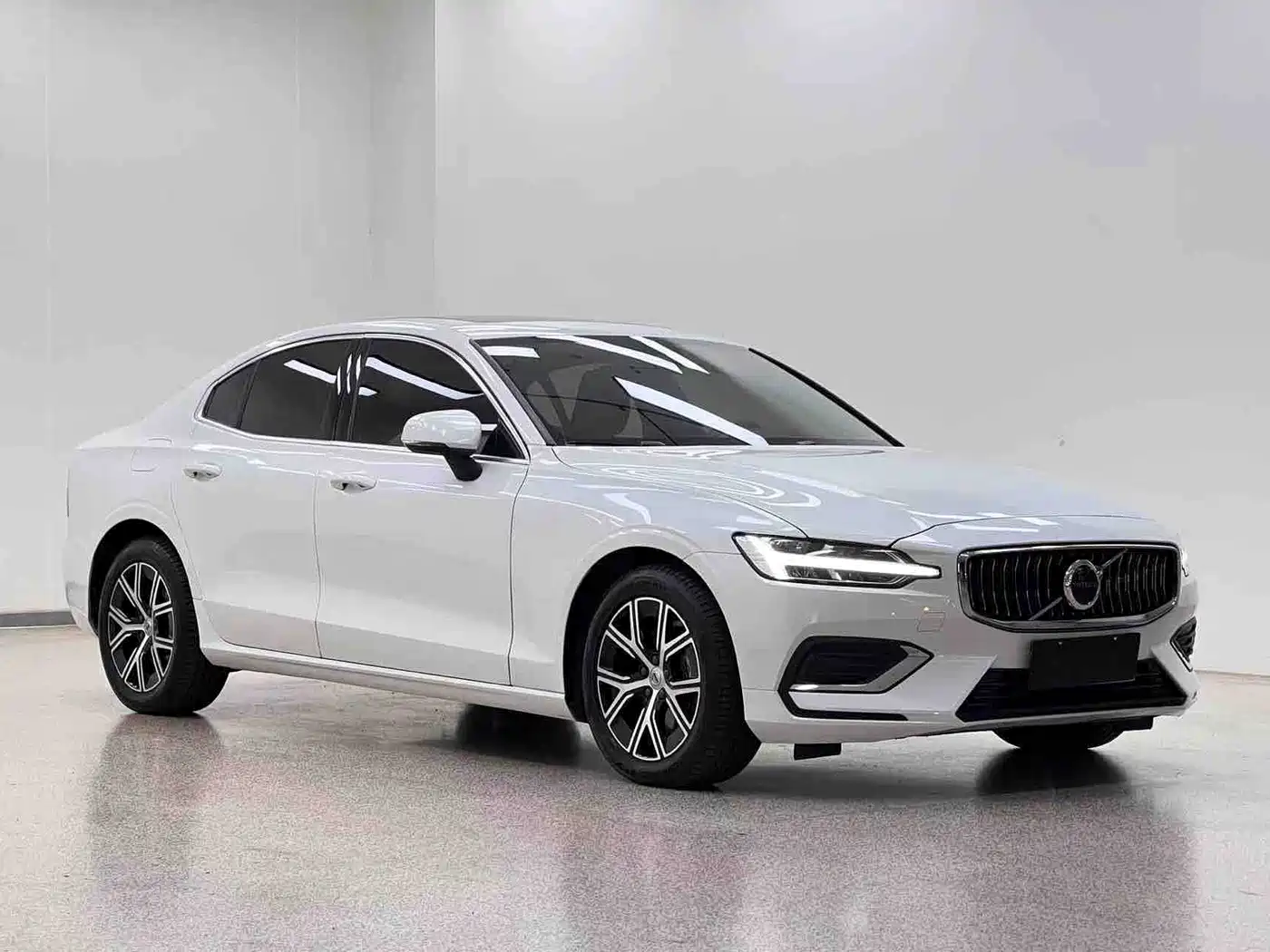 2025 Volvo S60