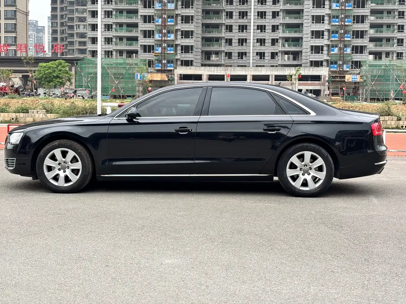 Audi A8 2013 A8L 45 TFSI quattro Comfort фото 4
