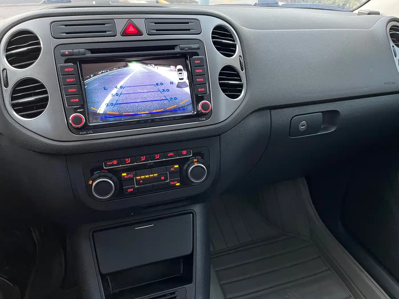 Photo 16 - Volkswagen Tiguan