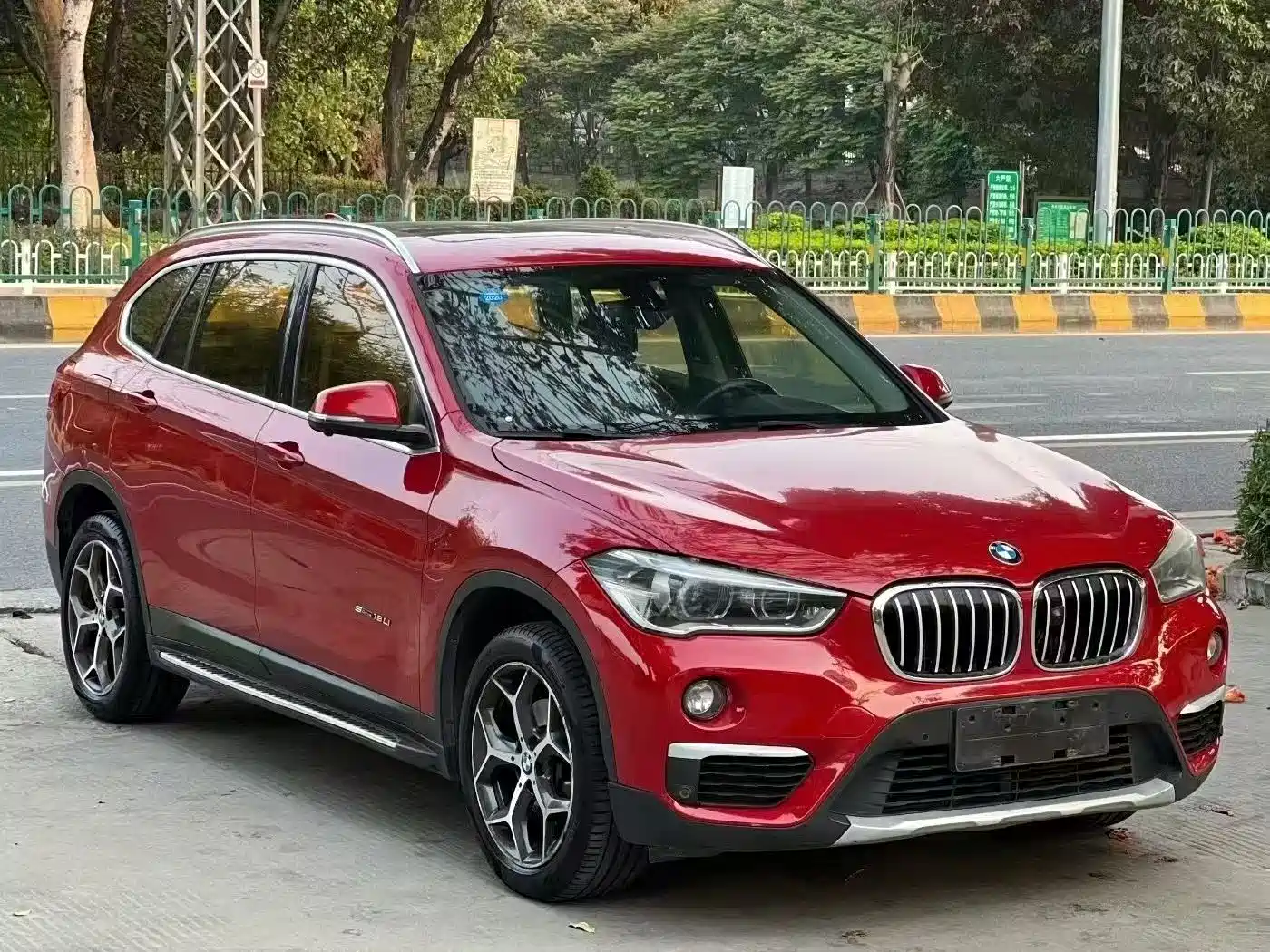 BMW X1 2016 sDrive18Li Luxury Model фото 3