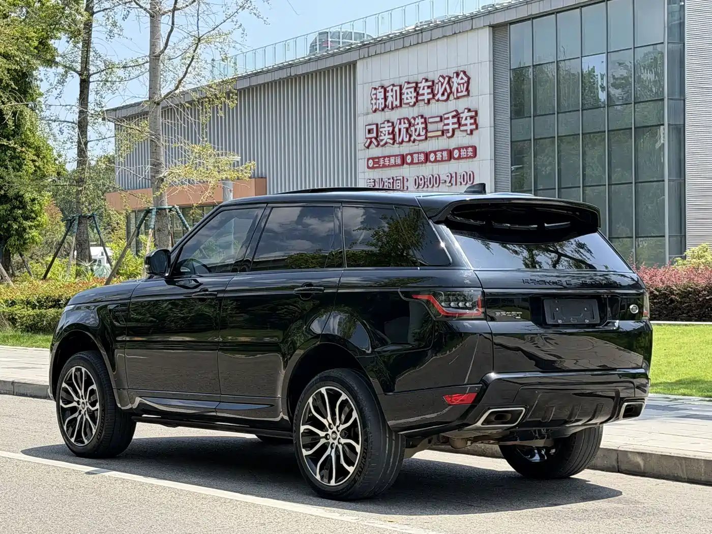 Фото 4 - Land Rover Range Rover Sport
