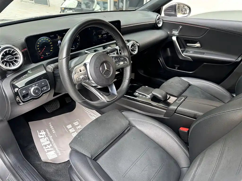 MERCEDES-BENZ A CLASS