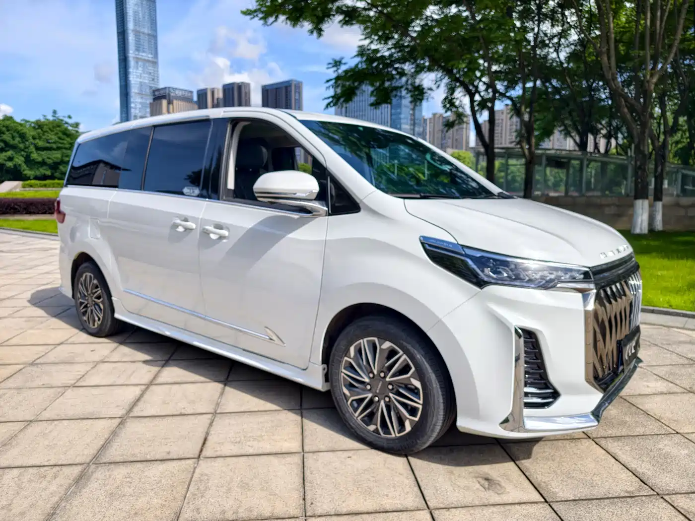 SAIC Maxus Maxus G20 2023 Facelift PLUS 2.0T Gasoline Auto Luxury фото 3