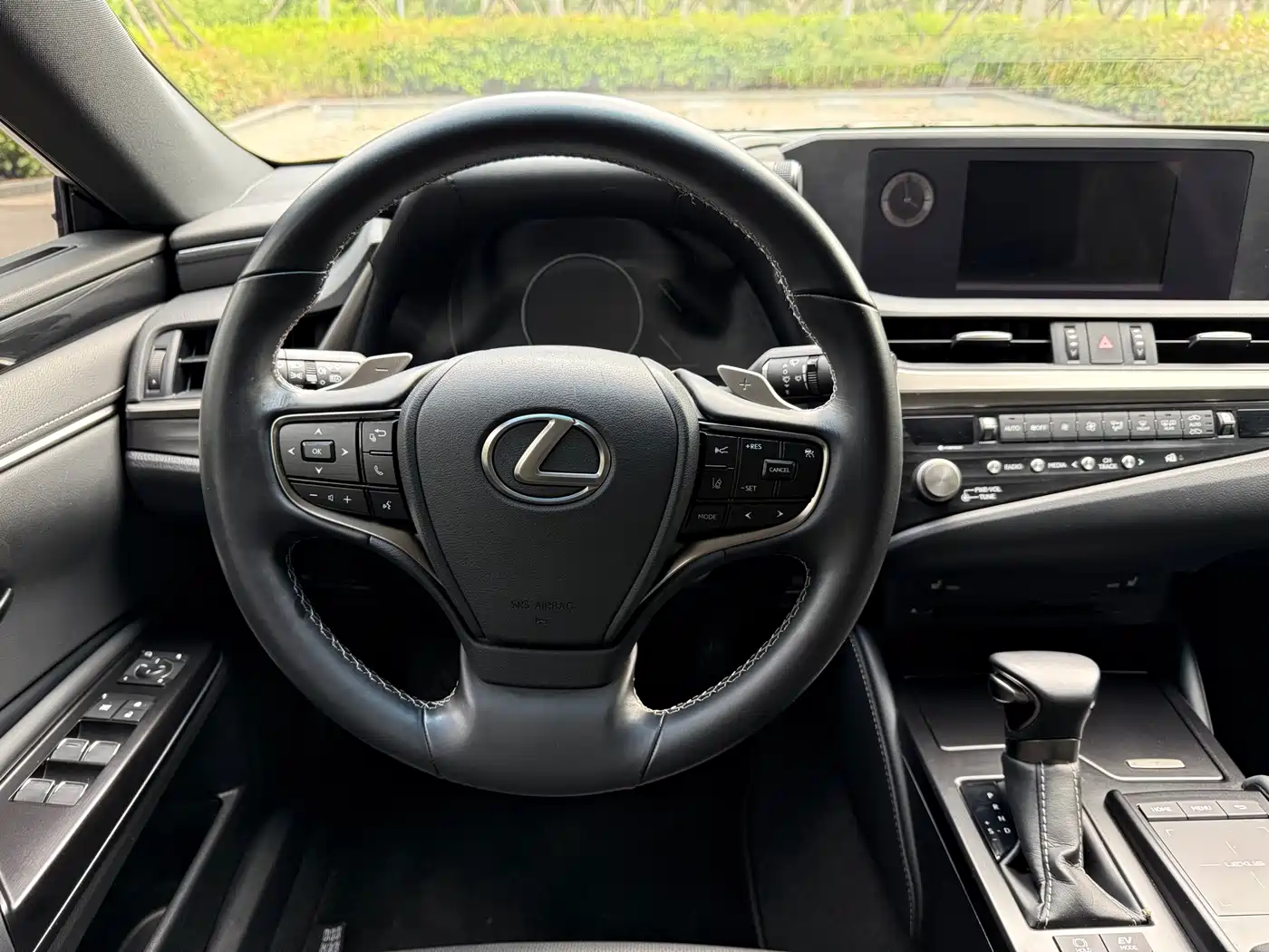 Lexus ES 2020 Model 300h Excellence Edition фото 8