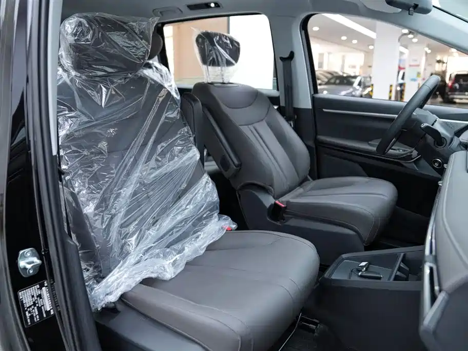 SAIC MAXUS EVERYONE 7