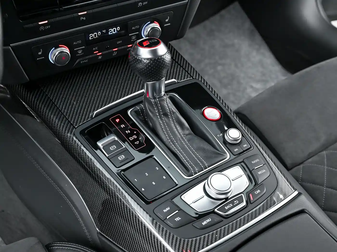 Audi RS 6 2016 RS 6 4.0T Avant фото 9