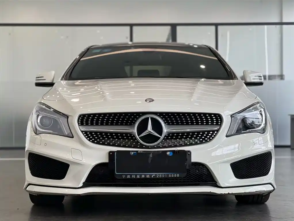 Mercedes-Benz CLA (Import) 2016 CLA 220 4MATIC фото 2