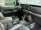 Фото 9 - Jeep Gladiator