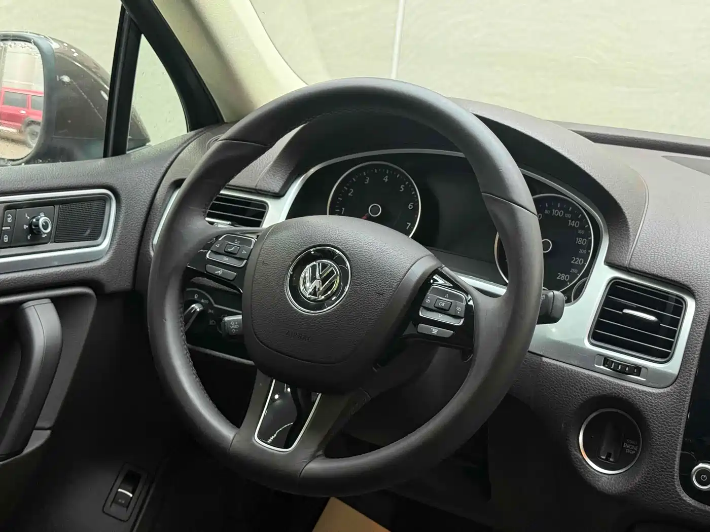 Volkswagen Touareg 2014 3.0TSI New Edge Edition фото 11