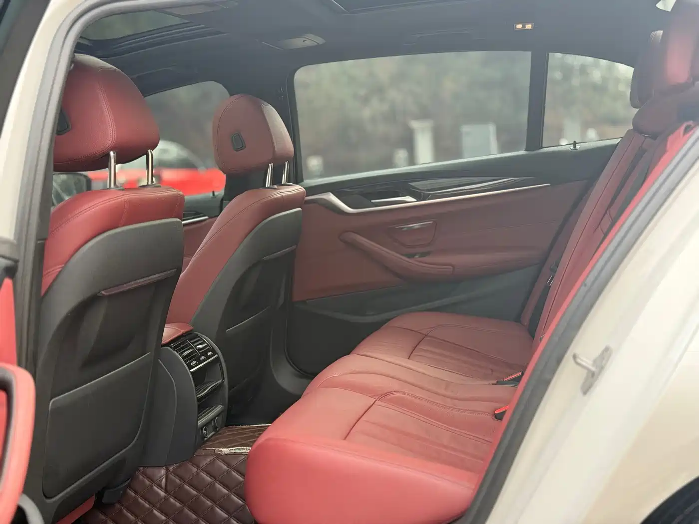 BMW 5 Series 2019 530Li Leading M Sport Package фото 6