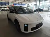 Фото 4 - Li Auto i6