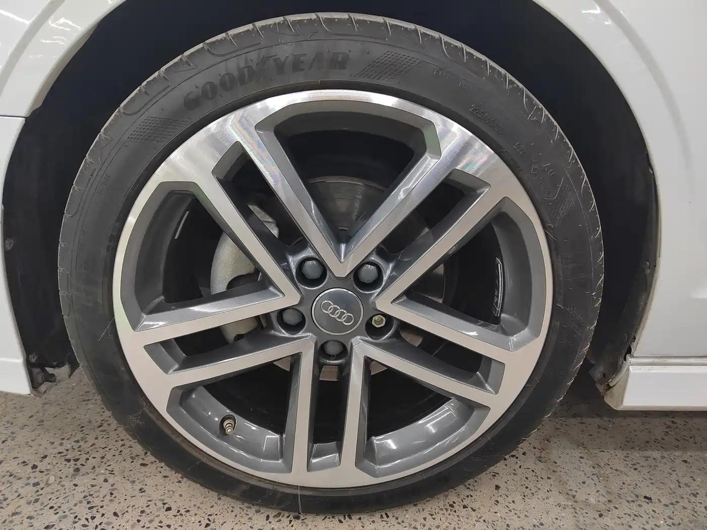 Audi A3 2017 Limousine 35 TFSI Sport фото 8