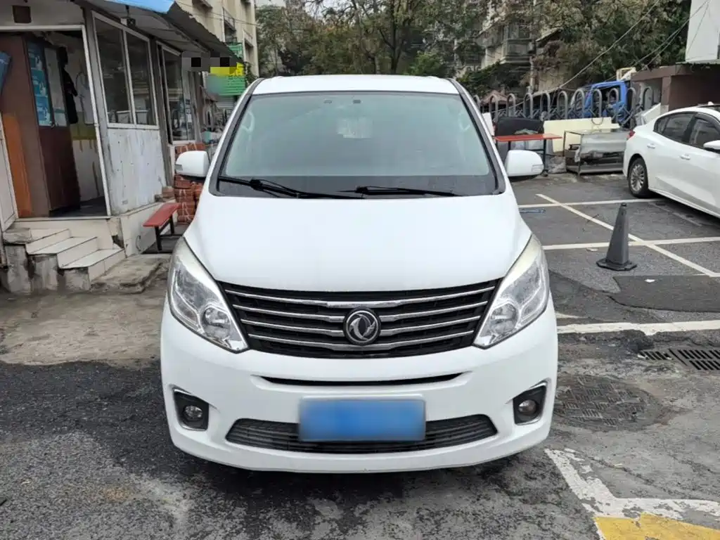 Dongfeng Fengxing Fengxing F600 2017 2016 Model F600L 1.5T Luxury Version