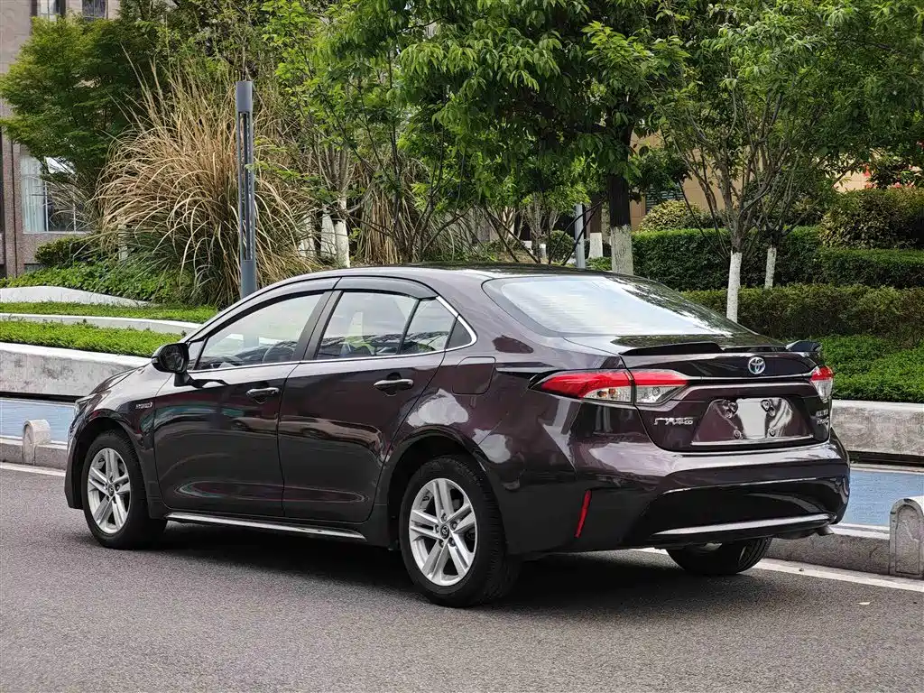 Toyota Levin 2019 Hybrid 1.8H E-CVT Tech Edition China VI фото 4