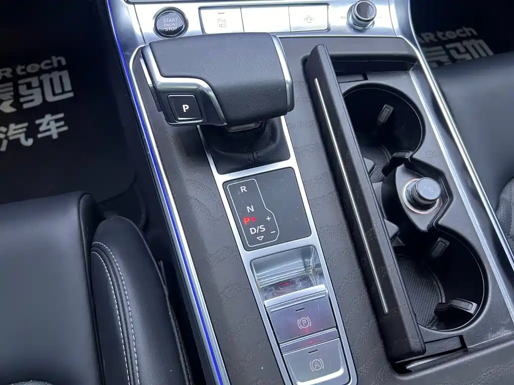Audi A6L 2025 45 TFSI quattro Premium Sport фото 24