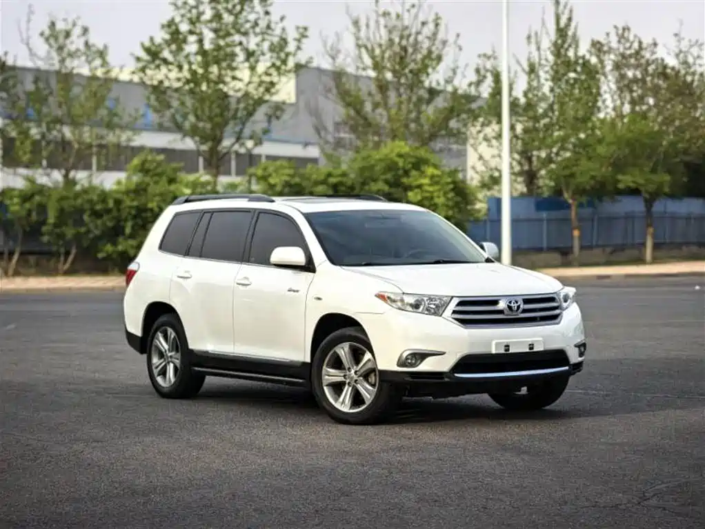 Toyota Highlander 2012 2.7L 2WD 7-Seater Luxury Edition фото 3