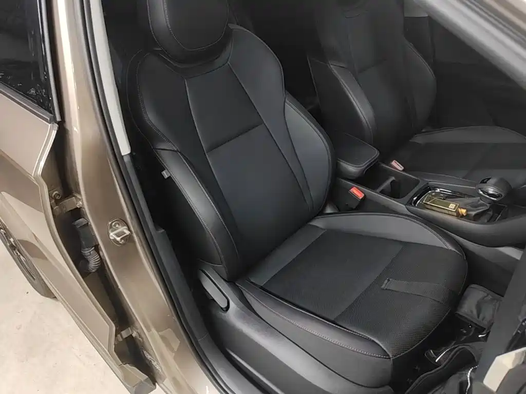 Фото 25 - Škoda Karoq