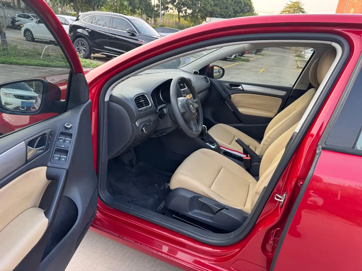 Фото 8 - Volkswagen Golf