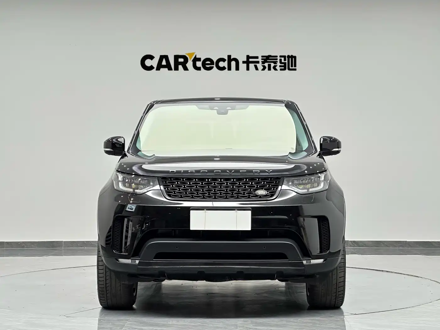Land Rover Discovery 2017 3.0 SC V6 SE фото 2