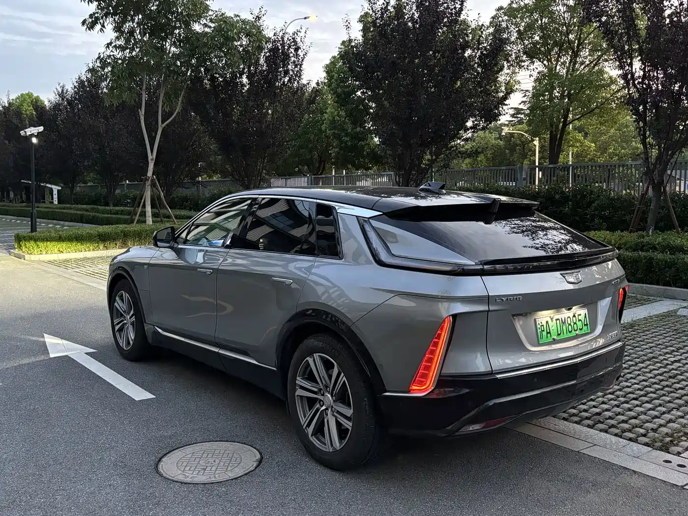 Cadillac IQ Rui Ge 2023 2022 Rear-Wheel Drive Long Range Premium Edition
