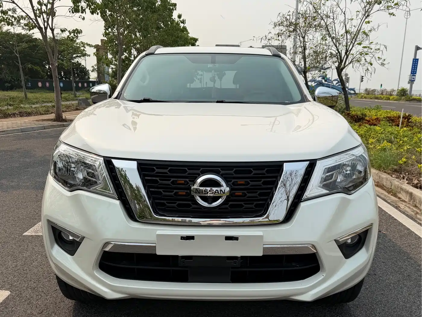Nissan Terra 2020 2020 2.5L XL Upper Automatic 2WD Luxury Edition