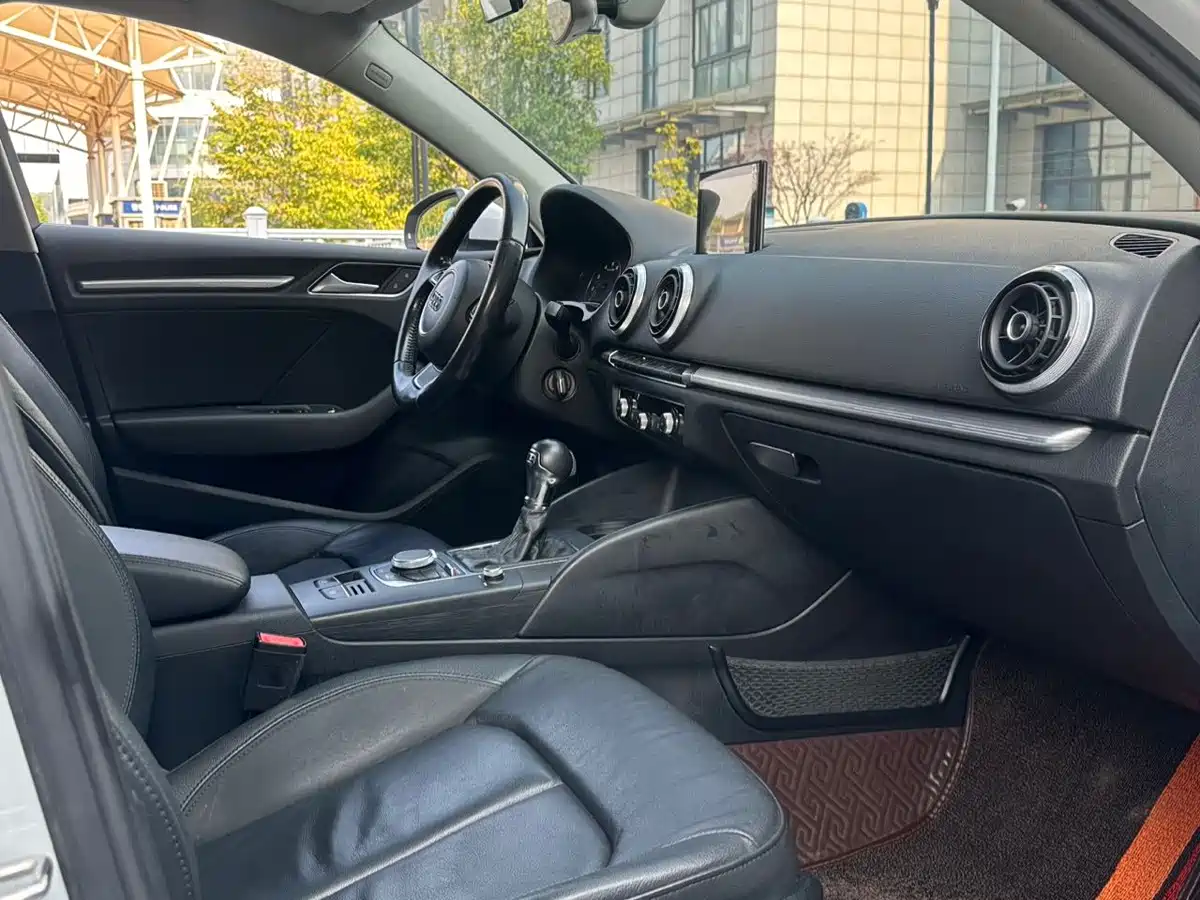 Фото 5 - Audi A3