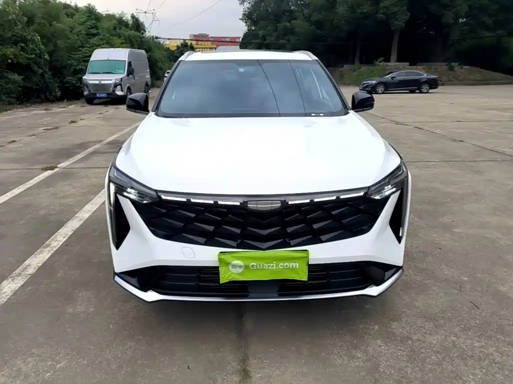 Photo 3 - Geely Atlas
