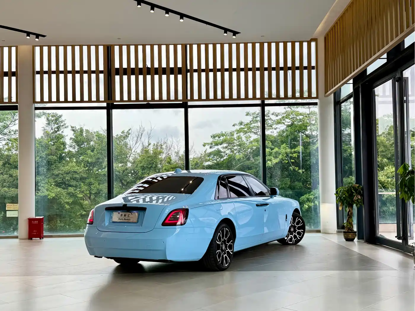 Rolls-Royce Ghost 2021 6.7T Long Wheelbase фото 3