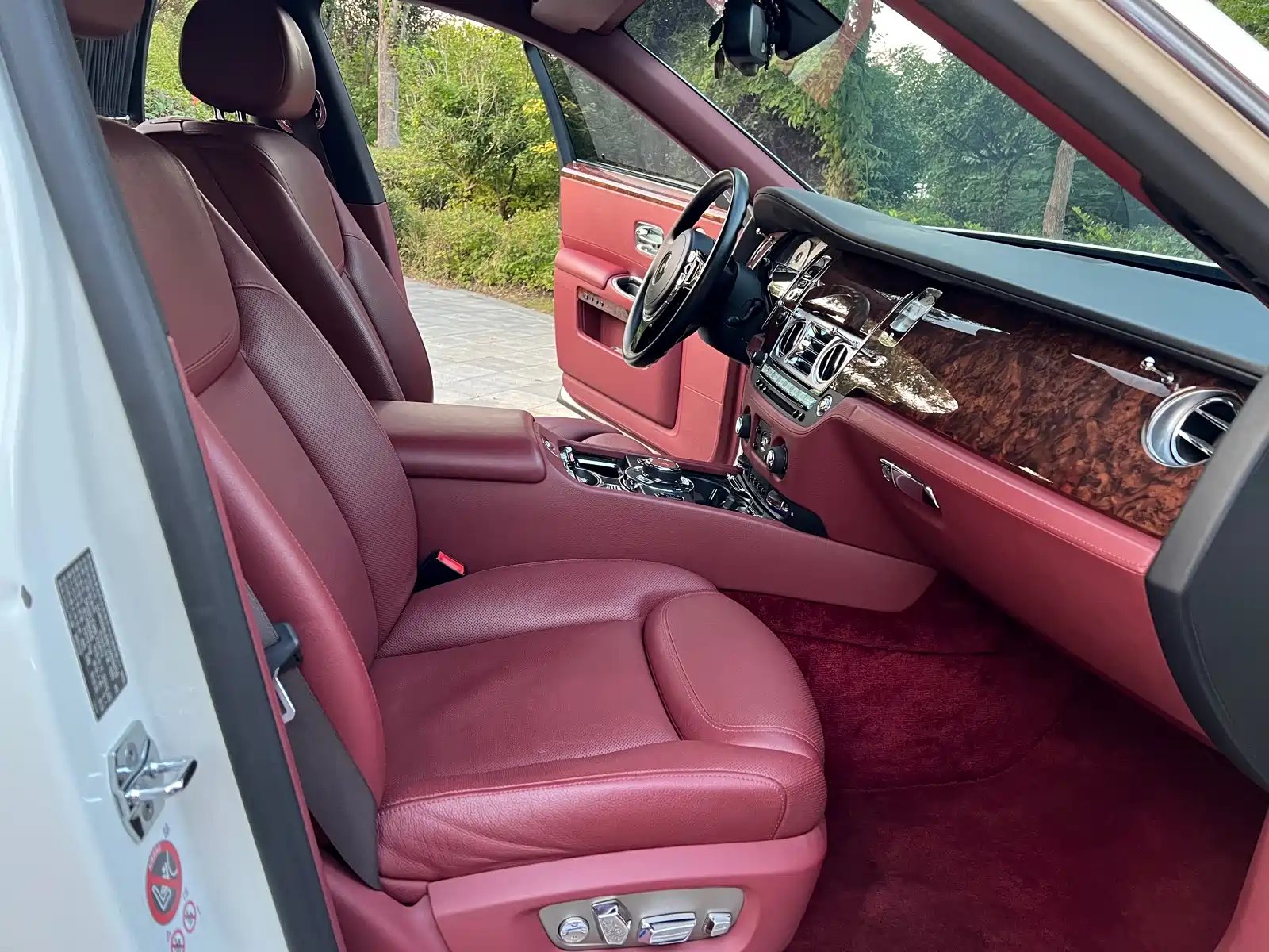 Фото 13 - Rolls-Royce Ghost