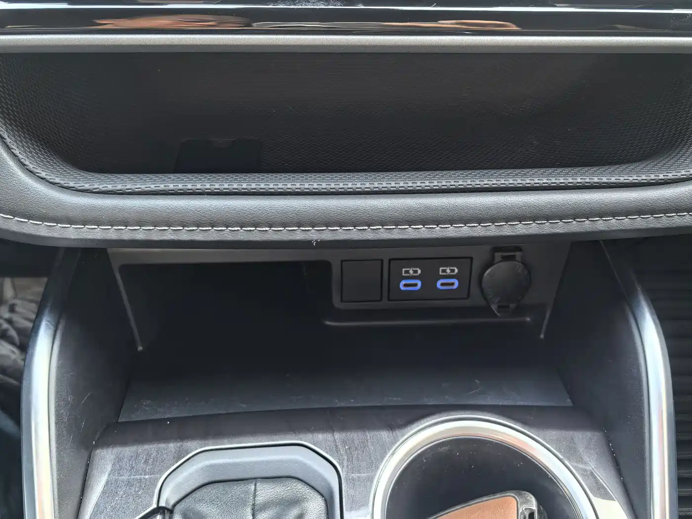 Фото 24 - Toyota Crown Kluger