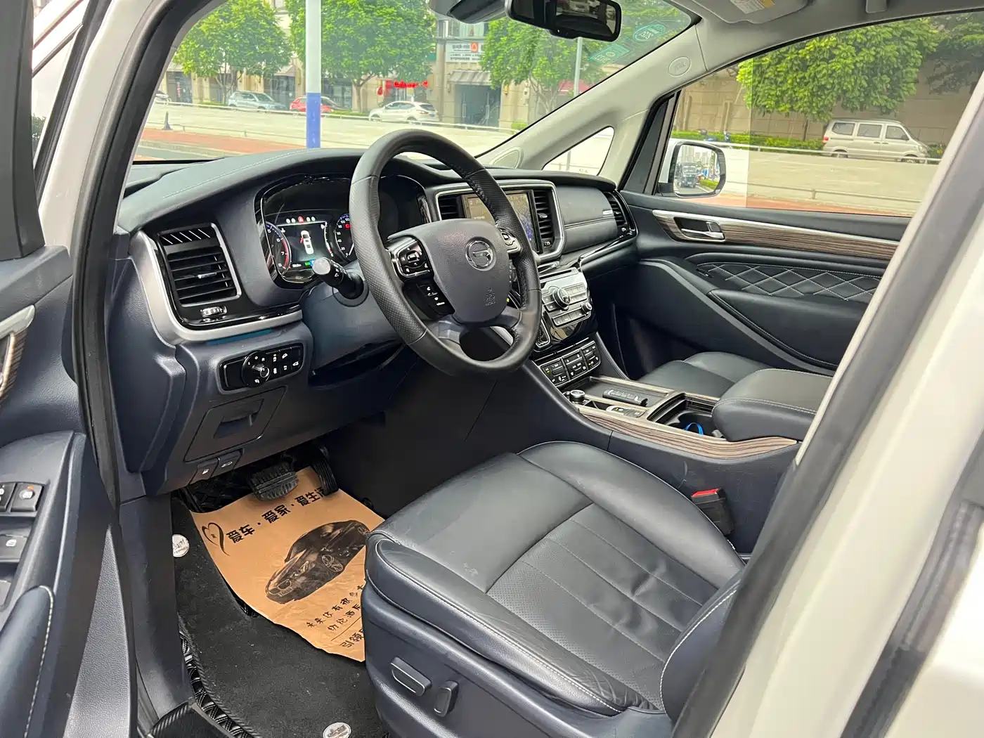GAC Trumpchi Trumpchi M8 2020 Pilot 390T Prestige Edition фото 8