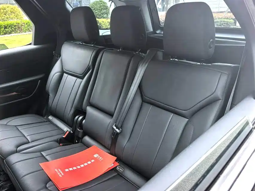 Фото 3 - Land Rover Discovery