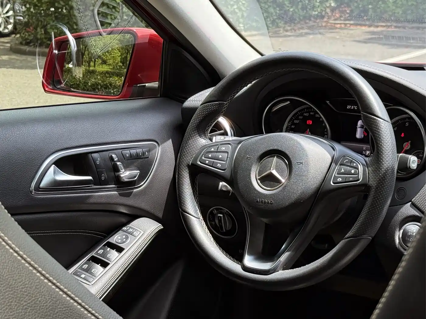 Mercedes-Benz GLA 2018 GLA 200 Fashion фото 14