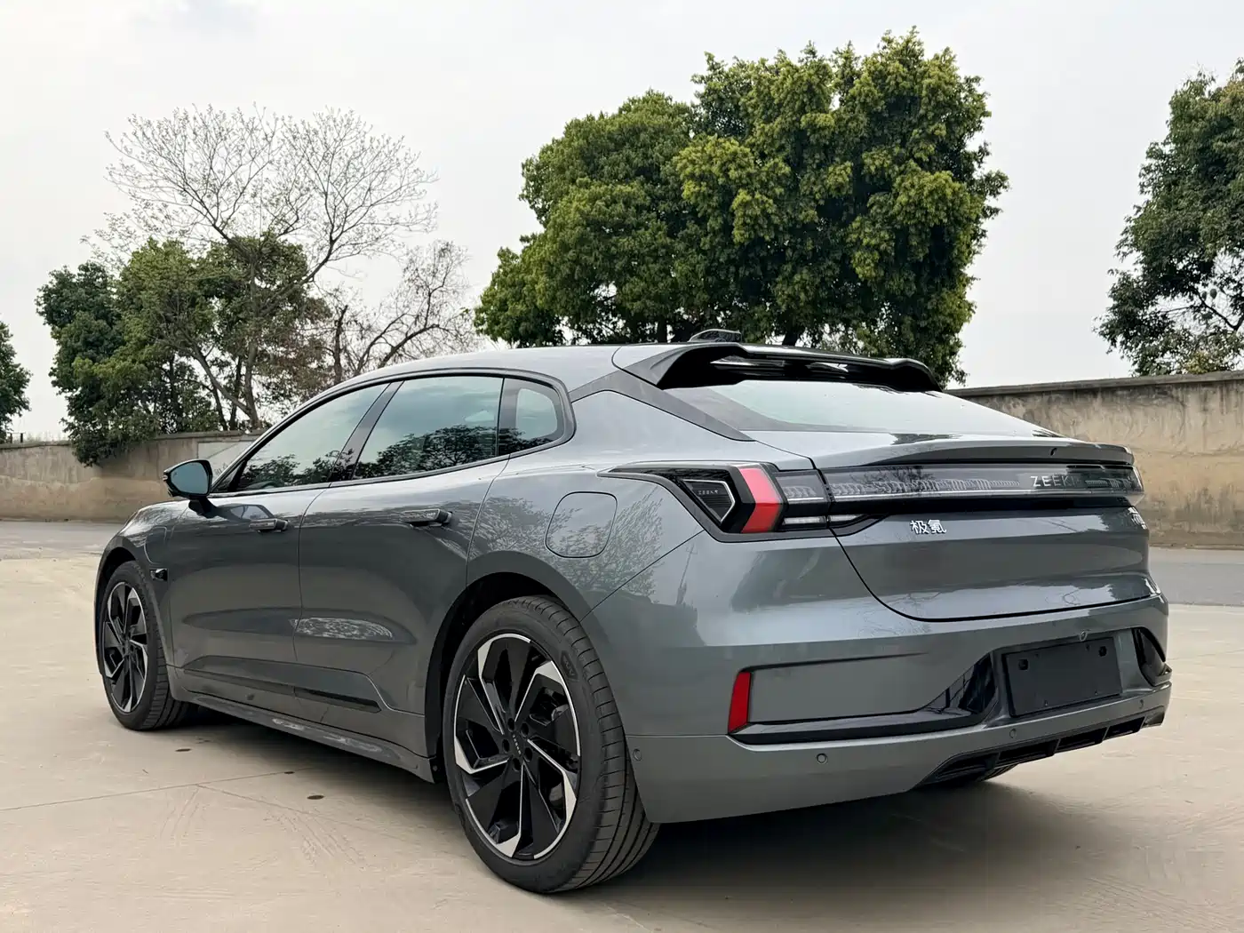 ZEEKR EXTREME KRYPTON 001