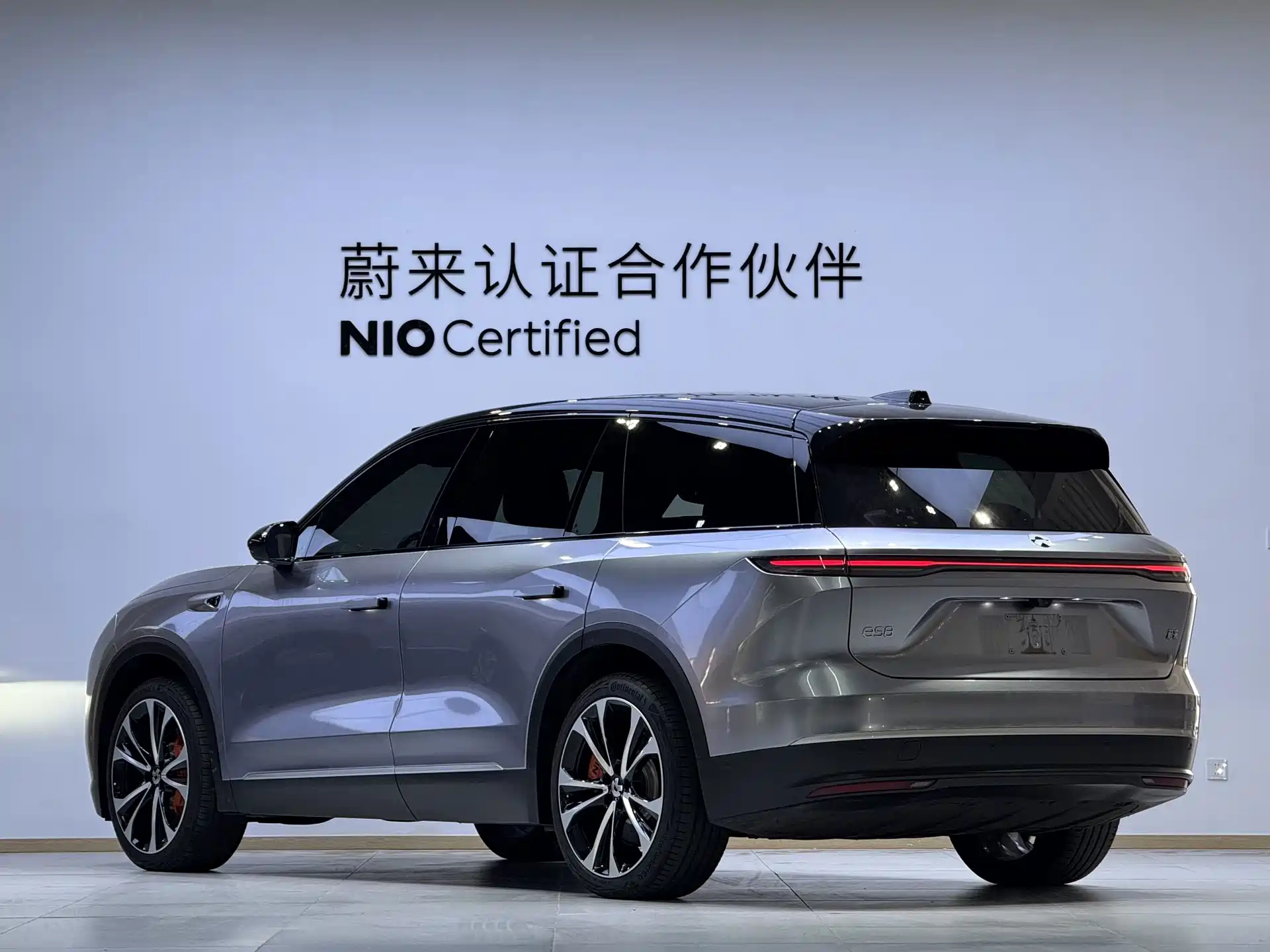 Фото 3 - NIO ES8