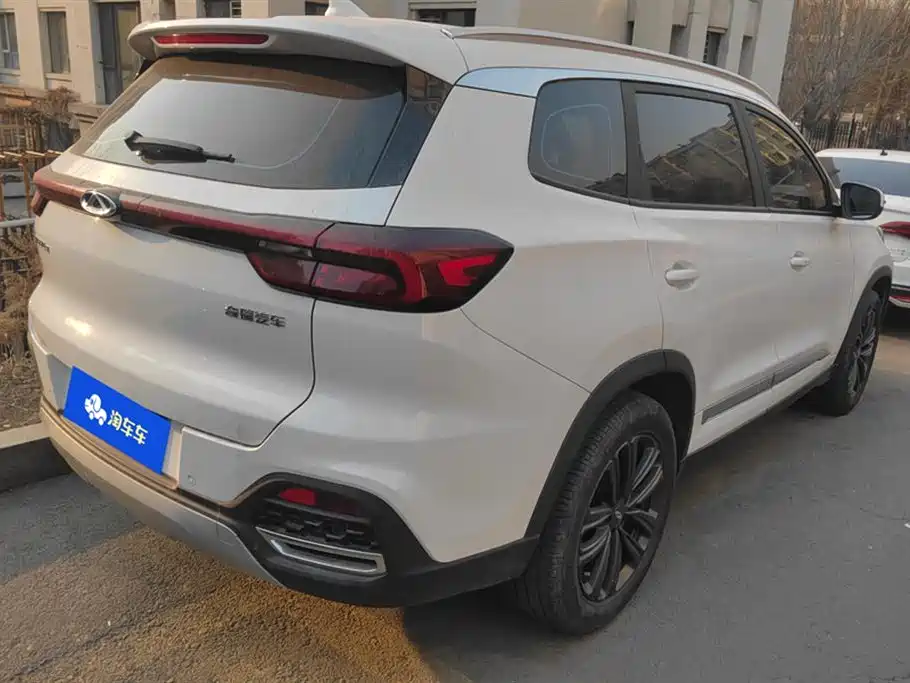 CHERY TIGGO 8